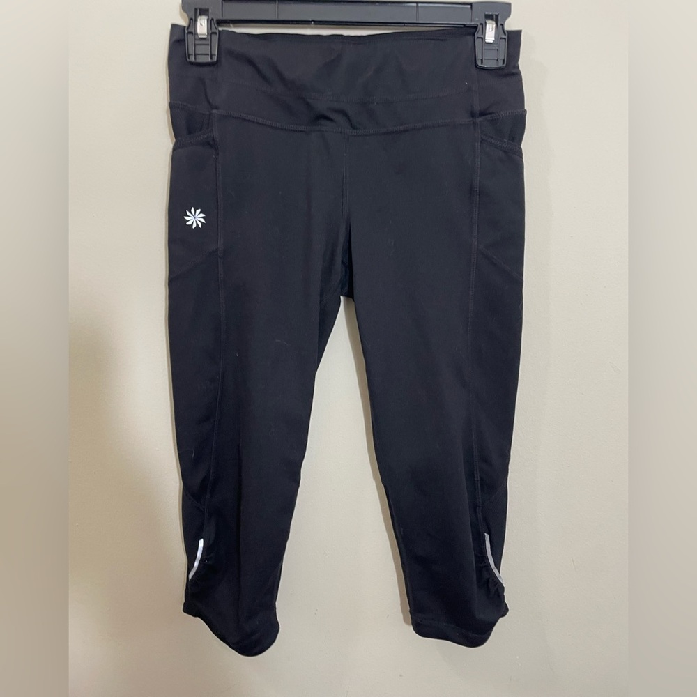 Athleta Black cropped Leggings with Logo